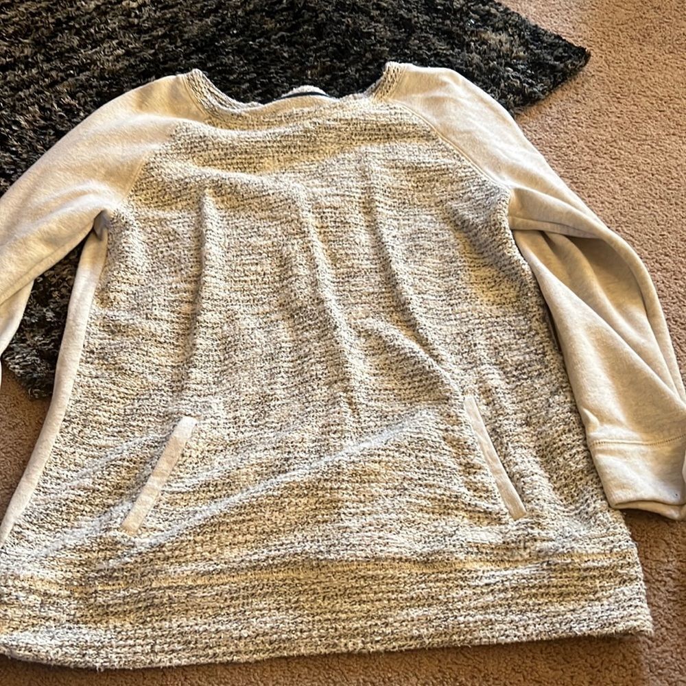Lou & grey large sweater